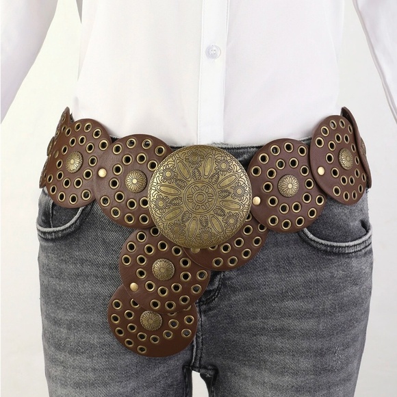 Boho Vegan Leather Grommet Statement Round Buckle Wide Belt - Picture 1 of 7